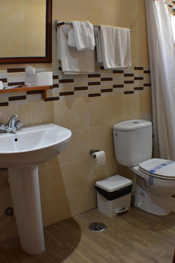 Hostal Alamare إشبيلية المظهر الخارجي الصورة