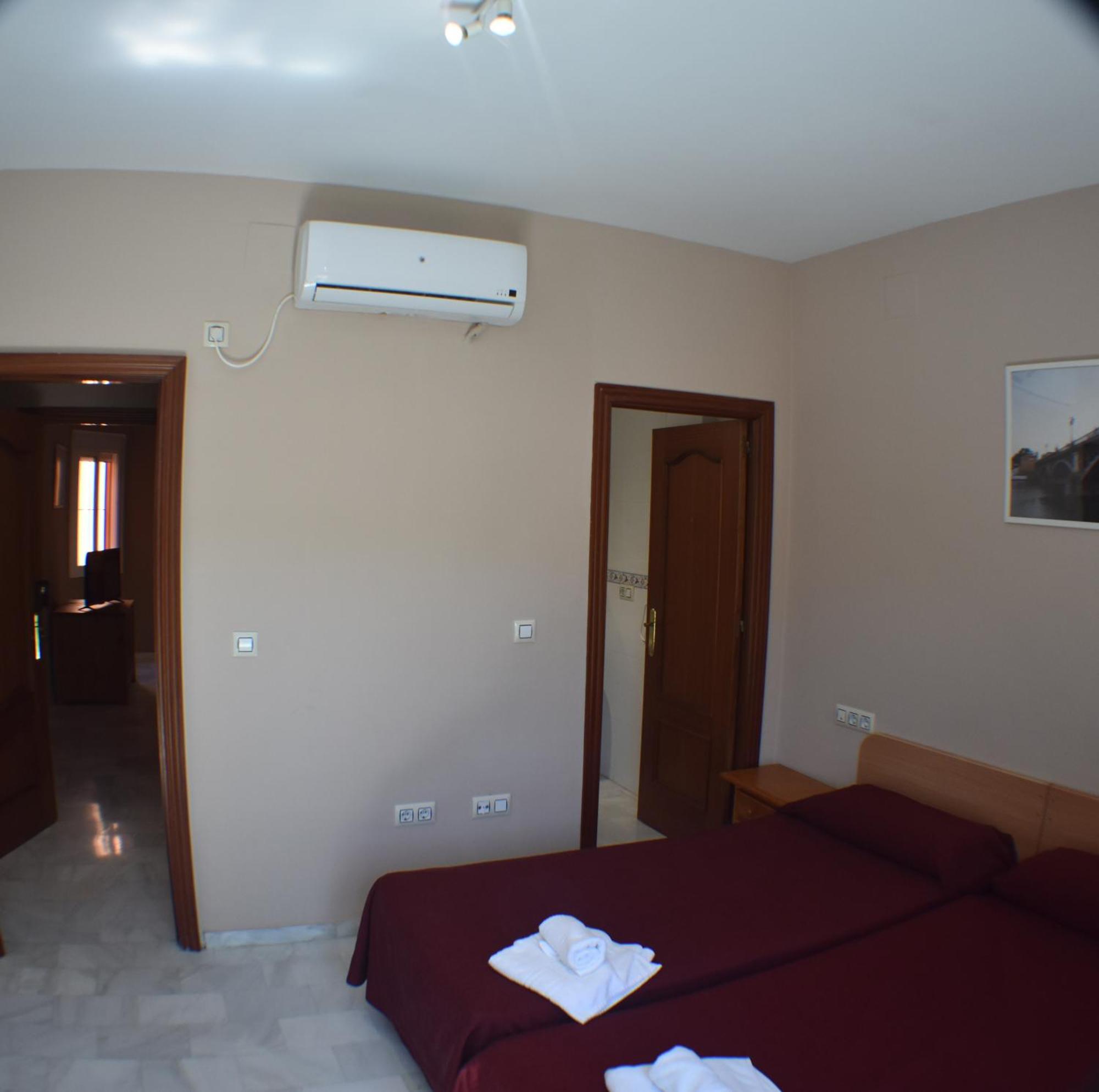 Hostal Alamare إشبيلية المظهر الخارجي الصورة