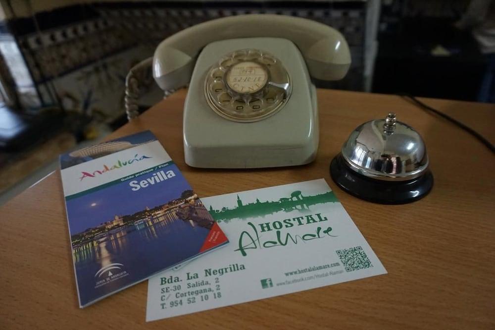 Hostal Alamare إشبيلية المظهر الخارجي الصورة